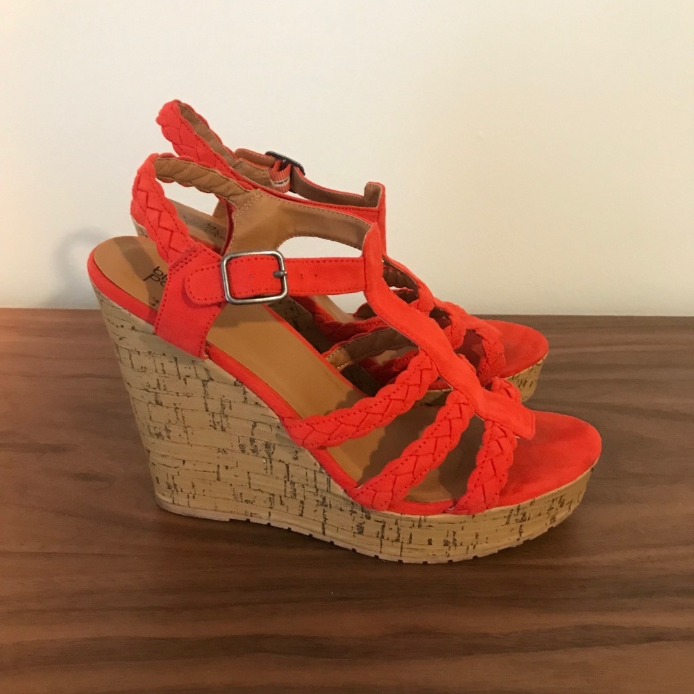 Black Poppy-Pacsun Wedges